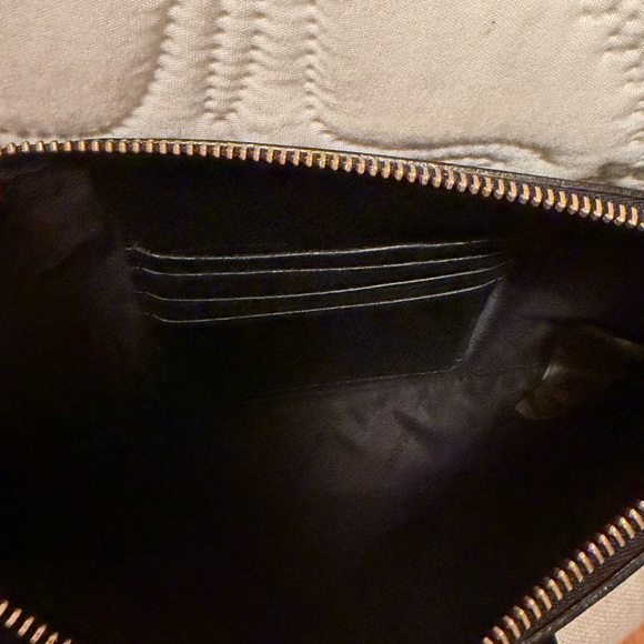 Authentic Burberry Crossbody Bag - Picture 6 of 6